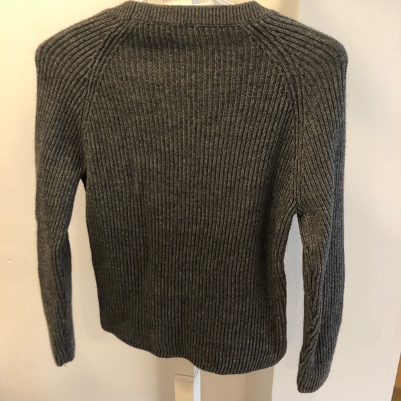 Grey cozy sweater - Picture 2 of 4